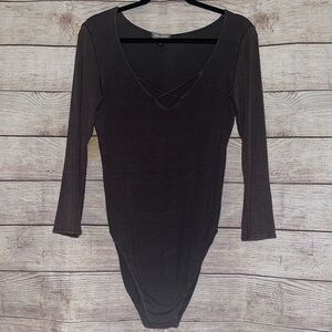 🤎3/$10 Billabong Dark Gray Bodysuit Size Large